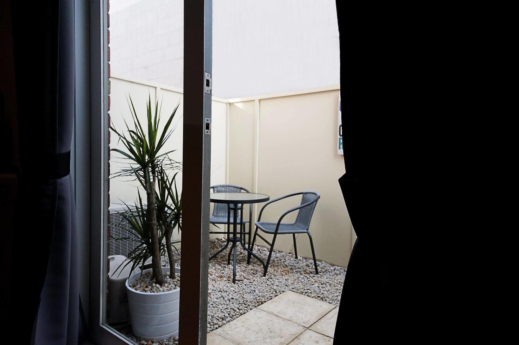 Position Perfect Carlton Leilighet Melbourne Eksteriør bilde